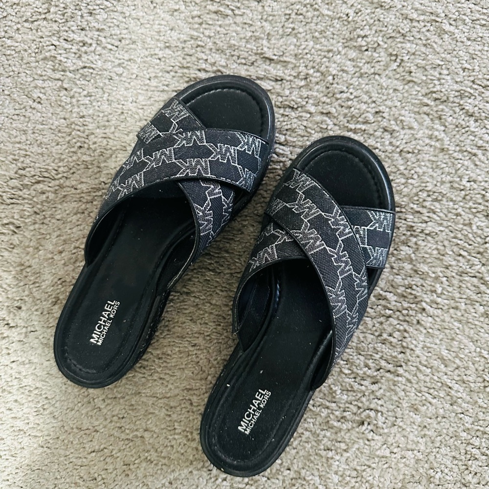 MICHAEL Michael Kors Black Espadrille Slides